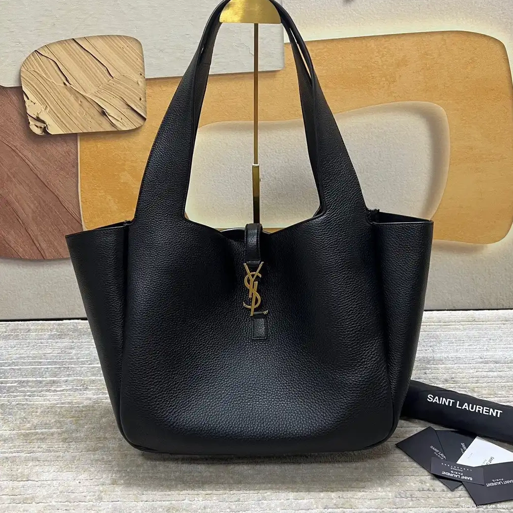 Tony Luxuries 7 LE YSL 5 À BEA 0607